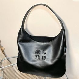 Borsa da viaggio da donna Miui in vera pelle Hobo pochette ascellare sotto le ascelle Borsa da spalla shopper da uomo di lusso Borsa tote di design borsa cleo pochette a tracolla premium