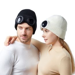 New Designer two Lens Glasses Goggles Beanies Men Knitted Hats Skull Caps Outdoor Women Uniesex Winter Beanie Bonnet 7 colour Y-10