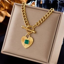 Chains 316L Stainless Steel Hip-hop Retro Personality OT Buckle Heart Shaped Inlaid Green Stripe Pendant Love Metal Jewelry Necklace