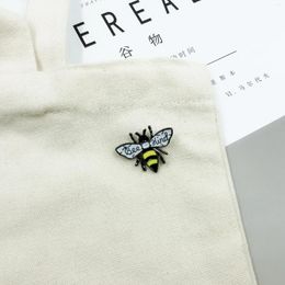 Brooches Japan And South Korea Selling Bee Brooch Clothing All Kinds Of Accessories Cartoon Alloy Oil Dripping
