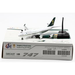 Aircraft Modle LH4287 Alloy Collectible Plane Gift Wings 1 400 Saudi Royal Aviation Boeing 747400 Diecast Aircraft Model HZHM1 With Stand 231026