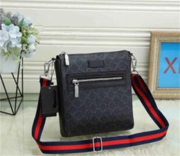 New Men Crossbody Shoulder Bag styles Various sizes handbag luxurys designers bags pochette Multiple pockets fashion Messenger bag sale Hot 2023 new