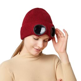 New Designer two Lens Glasses Goggles Beanies Men Knitted Hats Skull Caps Outdoor Women Uniesex Winter Beanie Bonnet 7 colour Y-14