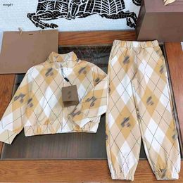 Brand kids Tracksuits Gradient diamond pattern baby Sports set Size 100-150 Long sleeved zipper jacket and pants Oct25