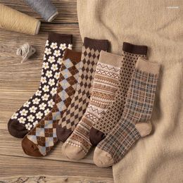 Women Socks Japanese Mid-tube British Style Khaki Small Diamond Retro Pile Tide Fashion Ins