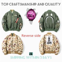 Top Craftsmanship Mens jackets Shark mens Star Spots designers coat Varsity co-branding Stylist Cotton clothes Military style Camo324b