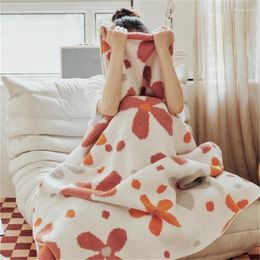 Blankets Nordic Ins Style Knitted Velvet Blanket Cartoon Flower Multi-functional Casual Sofa Cover Bed End Decorative