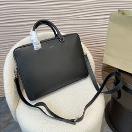 Luxury designer briefcase, stylish versatile men's business bag, travel messenger bag, casual cross-body bag, laptop bag attache case document case handbag