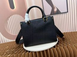 Genuine leather designer women shoulder bag Tote metal letter buckle opening 22311 23637 Lock go handbag designer bag