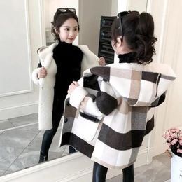 재킷 2023 Winter Teange Girls Lambe Coat 따뜻한 후드 겉옷 패션 모직 긴 어린이 옷 412y 231026