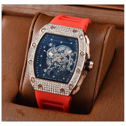 New Hollow Out Personalised Tiger Head with Diamond Inlay Trend for Men and Women's Universal Watch
