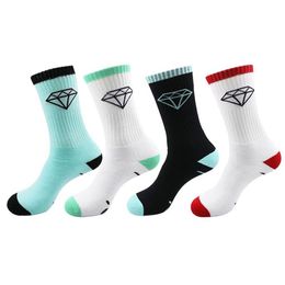 2021 High Quality Men Brand Long Socks Classic Diamond Skateboard Compression Terry Cotton Male Casual Basket Meias179f