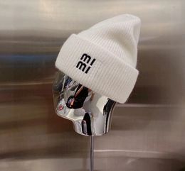 Casual Temperament Cold Cap Ski Caps Multi-color High-quality Beanie Hats Couple Headwear