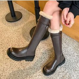 Designer Boots Thick Sole Winter Women Knee High Long New Warm Furry Ladies Short Plush Zipper Belt Buckle Flat Female Casual Shoes Daily 221215