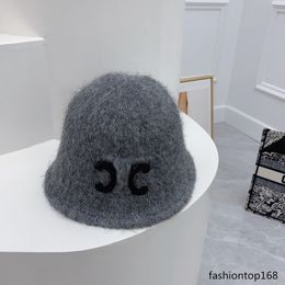 Fashion designer hats Men's and women's bean hats Autumn/Winter warm knit hats Ski brand hats High quality luxury skullcaps Casual beauty hats