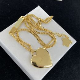 Fashion Designer Necklace Jewlery Retro Gold Womens Mens Letter Necklaces Romantic Luxury Wedding Party Gifts Love Pendant Necklace