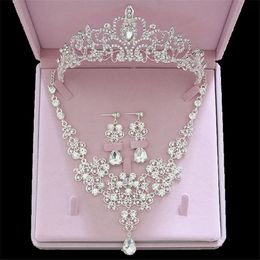 Headbands Itacazzo Bridal Jewelry Sets Crown Necklace Earrings Four Pack Silver Colour Women s Fashion Wedding Tiaras excluding boxes 231025