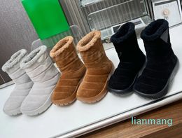 Designer Snow Boots Women Fur Boot Winter Cowhide Velvet Padded Cotton Shoes