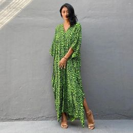 Casual Dresses Yeezzi Female Fashion Leopard Printed Batwing Sleeves Green Dress 2023 Spring Summer V-Neck Split-Side Loose Prom Maxi