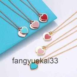 T home Collana in argento 925 Collana con ciondolo a forma di cuore con doppio cuore smaltato in oro rosa per la fidanzata e la migliore amica