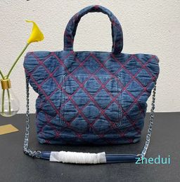 Fashion women Designer Bags classical Shoulder Handbags Large capicity chain metal corssbody bag Credit Card