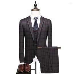 Men's Suits Men's & Blazers 2023 Male British Business Slim Formal Suit Three Piece Sets Retro Plaid For Men Fashion Single Row One
