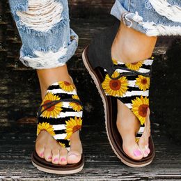 Sandals Boho Style Women Flat Bottom Sunflower Cow Print Canvas Back Zipper Clip Toe Walking Casual Shoes Non-slip 2023