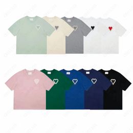 Designer T Shirt Top Men Women Summer Short Sleeve Tees Heart Embroidery Tee Comfortable Mens Couple Shirt Love Pattern Casual Amis Cotton