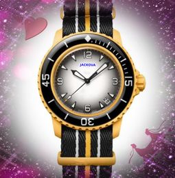 Relojes hombre Mens Womens Watches 40mm Quartz and Mechanical Core Movement Male Time Clock Nylon Strap Super Bright Iced Out Hip Hop Wristwatch Montre De Luxe Gifts