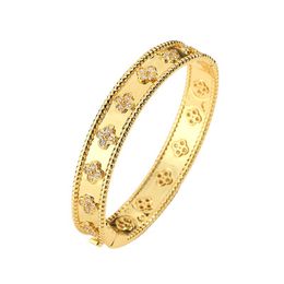 Van Clover Bracelet Gold Bangle Luxury Jewelry for Women Diamond Bracelets Cuff Bangles Kaleidoscope clover jewelrys Designers Woman Party Christmas Gift
