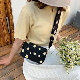 Waist Bags Fashion Small Daisy Female Wide Nylon Shoulder Strap Messenger Bag Sac Summer Printed Square