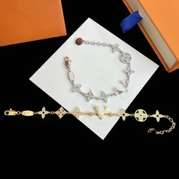 Fashionable and atmospheric bracelets, women's luxury designer earrings, fade resistant, non allergic, high-quality gift Jewellery