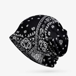 2 in 1 scarf hat Bandanna outdoor cap Windproof ear muff cap flower print pile cap Hip hop unisex fashion hats