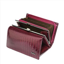 Women Genuine Leather Alligator Short Wallet Female Zipper Hasp Large Capacity Crocodile Calf Leather Small Purse200Y