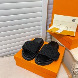 Italy designer Slipper Pool Pillow Comfort Platform Noir Vert Bleu Clair jaune Designer Luxurious Sandles Mule Slides Platforms Sandal For Woman Real Leather 1v