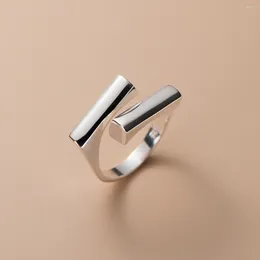 Fedi nuziali Colore argento Design di nicchia Blocco Anello ad incastro Stile inserto Senso geometrico Temperamento Gioielli a mano aperta per le donne