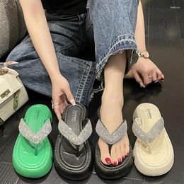 Slippers Green Thick Platform Crystal Flip Flops Women Summer 2024 Soft Bottom Beach Sandals Shoes Woman Rhinestone Clip Toe