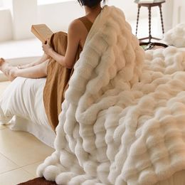 Blankets Tuscan Imitation Fur Blanket for Winter Warmth Super Comfortable Bed Blankets High-end Warm Winter Blanket for Sofa 130x160CM 231027