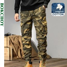 Men's Pants Autumn Camouflage Retro Cargo Pants Men Clothing Casual Loose Streetwear Jogger Pants Men Trousers J9398 231027