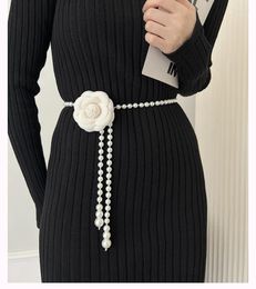 Elegant White Floral Pearl Waist Chain Belt for Women - Decorative Accessory for Skirts and Sweaters party AA