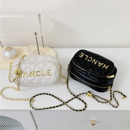 Evening Bags Bags New Embroidered Thread Crossbody Golden Ball Chain Live Broadcast Bag Small Fragrant Wind