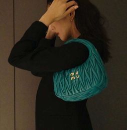 Miui Women's Underarm Hobo Crossbody Bags Luxury Wander Matelasse Gold With Shoulder Strap Genuine Leather Clutch Tote Designer Purses Handbags Bags