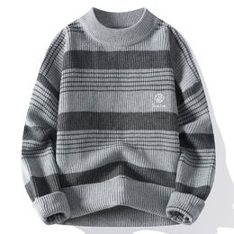 Trendy Winter Boys' Contrast Stripe Sweaters Casual Loose Round Neck Knitwear Hot selling Sweaters for Men and Women