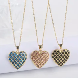 Pendant Necklaces Luxurious Women's Heart Shape Necklace Golden Plated Copper With Gorgeous Charm Fashion Jewellery