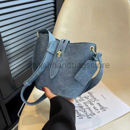 Shoulder Bags Cross Bucket Bag Women's Leater Bag 2023 Trend Fashion Designer Women's Simple Bag Walletstylishhandbagsstore