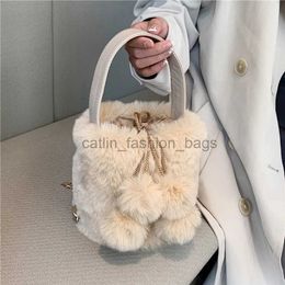 Shoulder Bags Women's Cross Body Bag with Pom Poms Matte Soulder Bag Brushed Pocket Solid Bag Top Bagcatlin_fashion_bags