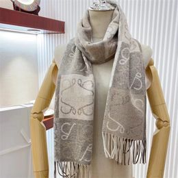 Designer Scarf For Women Laides Luxury High Quality Cashmere Scarves Fashion Full Letters Stripes Khaki Wraps Winter Wram Wool Scarfs