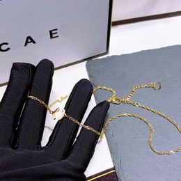 Pendant Necklaces Gorgeous Design Women Gift Necklaces Designer Original Logo Necklace Boutique Style Christmas Love Long Chain 18K Gold Plated Charm Necklace