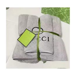 Towel 2022 Designer Bath Set Coral Veet Fashion Towels Face Luxury Unisex Men Womens Wash Cloths G 2208171D Drop Delivery Home Garde Dhyus