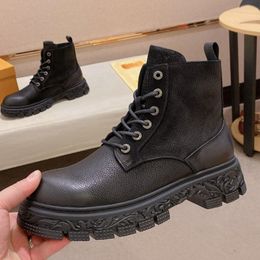 2023 Autumn and Winter New High Fashion Cowhide Men's Martin Boots.